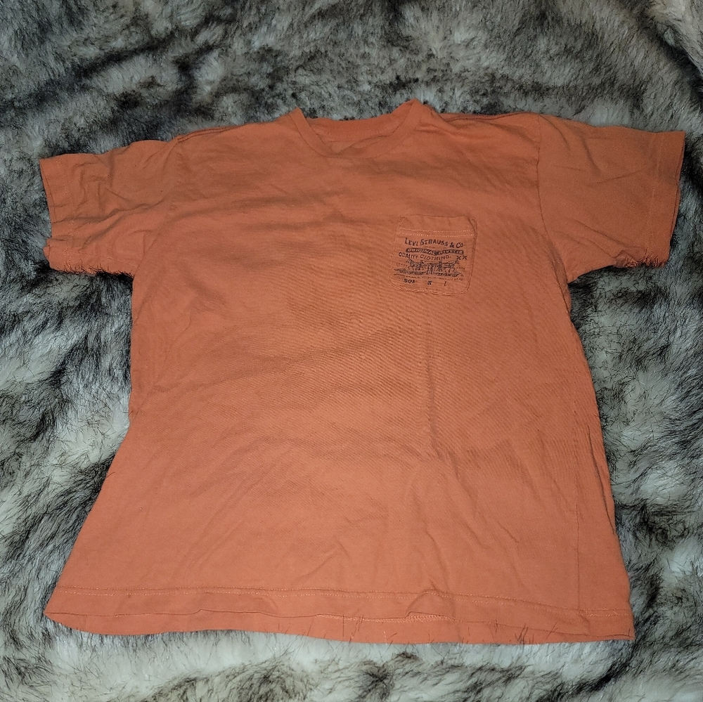 Vtg Levi's 501 Coral Short Sleeve Pocket Tee